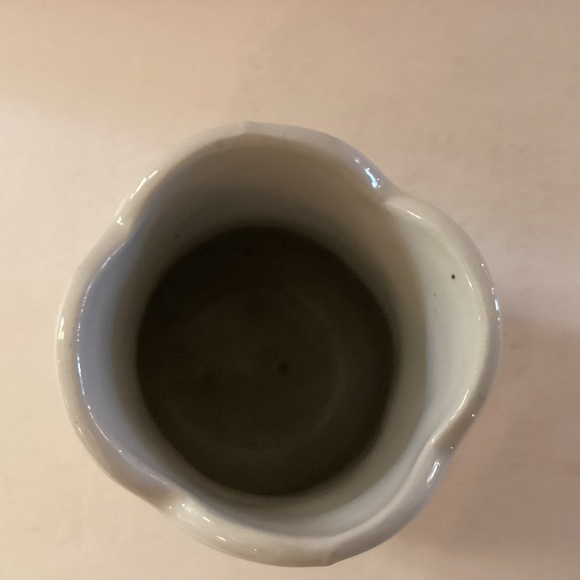 Royal Ironstone 5” vase by Johnson Bros. England. - Picture 3 of 5